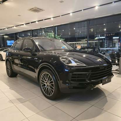 PORSCHE-CAYENNE-2022