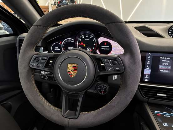PORSCHE-CAYENNE-2019