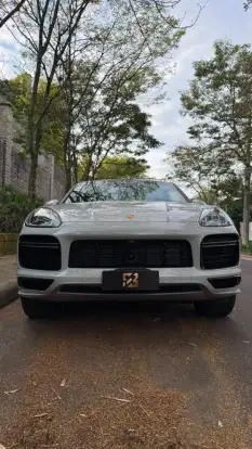 PORSCHE-CAYENNE-2023