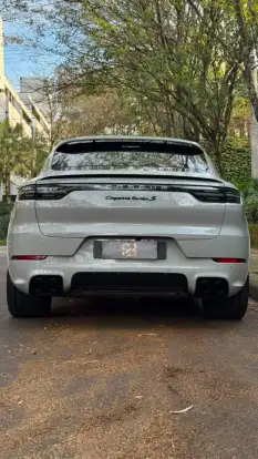 PORSCHE-CAYENNE-2023