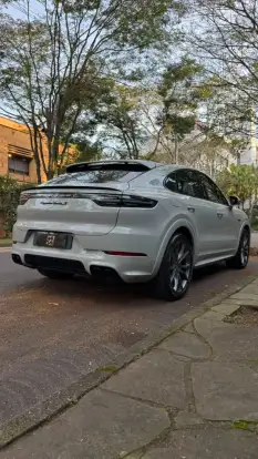 PORSCHE-CAYENNE-2023