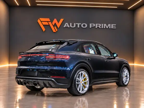 PORSCHE-CAYENNE-2022