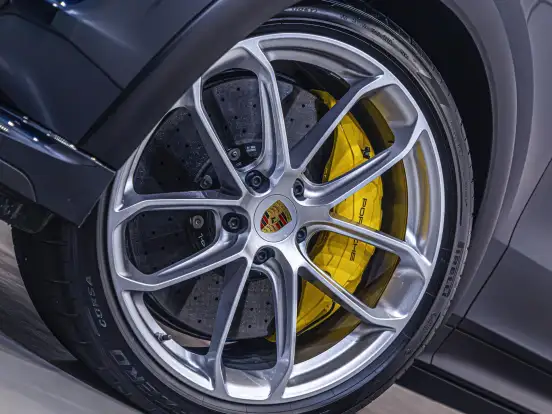 PORSCHE-CAYENNE-2022