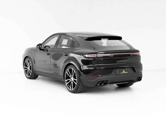 PORSCHE-CAYENNE-2024