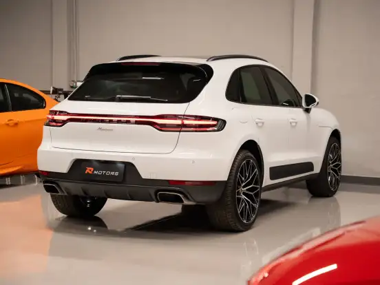 PORSCHE-MACAN-2019
