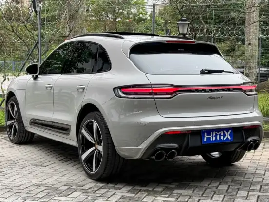 PORSCHE-MACAN-2023
