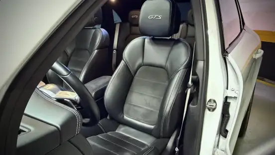 PORSCHE-MACAN-2020
