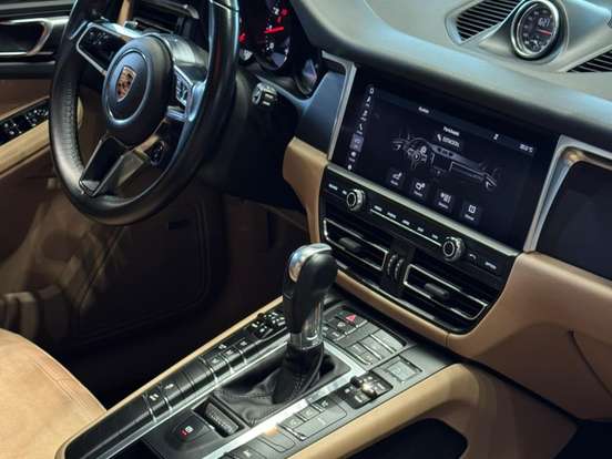 PORSCHE-MACAN-2.0 16V GASOLINA 4P AUTOMÁTICO PORSCHE-MACAN-2019