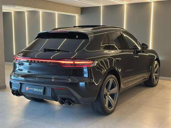 PORSCHE-MACAN-2024