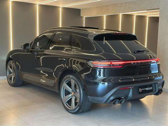 PORSCHE-MACAN-2024
