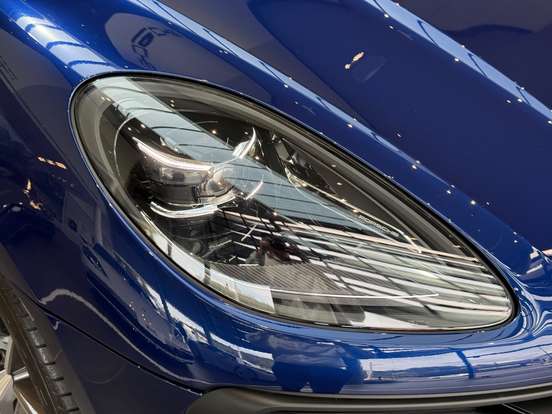 PORSCHE-MACAN-2025