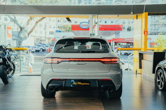 PORSCHE-MACAN-2024