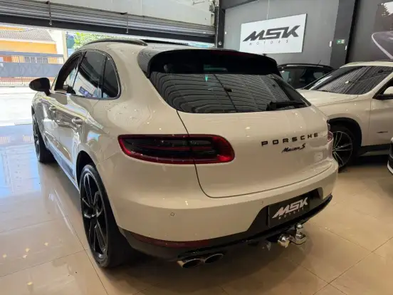 PORSCHE-MACAN-2014