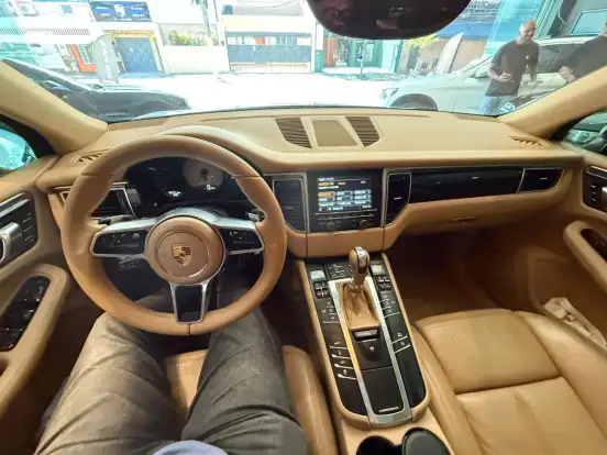 PORSCHE-MACAN-2014