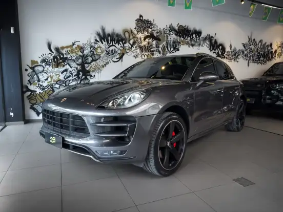 PORSCHE-MACAN-2014
