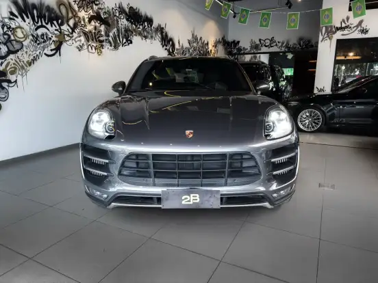 PORSCHE-MACAN-2014