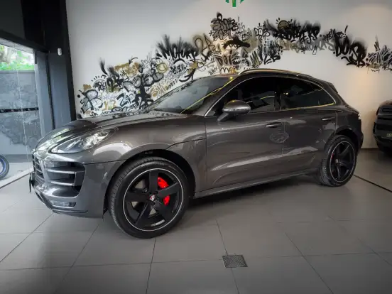 PORSCHE-MACAN-2014