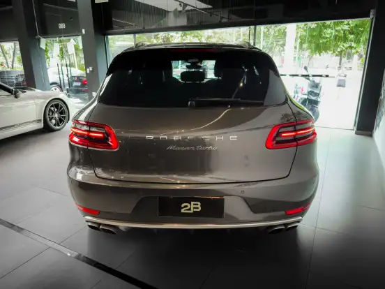 PORSCHE-MACAN-2014