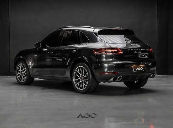 PORSCHE-MACAN-2018