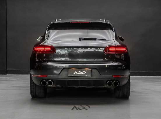 PORSCHE-MACAN-2018