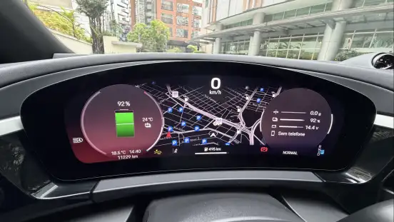 PORSCHE-MACAN-2024