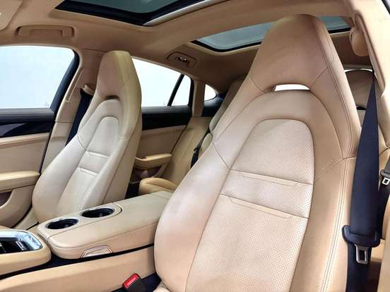 PORSCHE-PANAMERA-2022