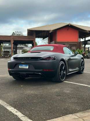 PORSCHE-718-2021