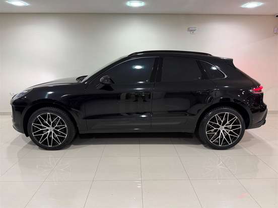 PORSCHE-MACAN-2023
