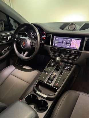 PORSCHE-MACAN-2023