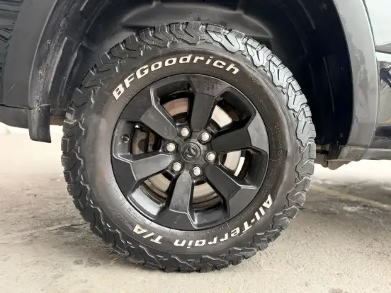 RAM-1500-5.7 V8 GASOLINA REBEL CD 4X4 AUTOMÁTICO RAM-1500-2021