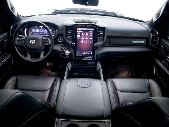 RAM-1500-5.7 V8 GASOLINA REBEL CD 4X4 AUTOMÁTICO RAM-1500-2023