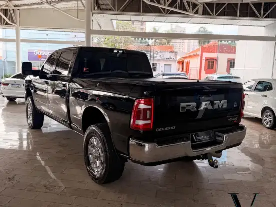 RAM-2500-6.7 I6 TURBO DIESEL LARAMIE CD 4X4 AUTOMÁTICO RAM-2500-2023