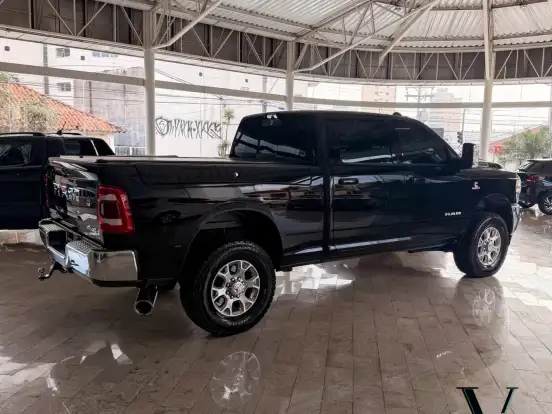 RAM-2500-6.7 I6 TURBO DIESEL LARAMIE CD 4X4 AUTOMÁTICO RAM-2500-2023