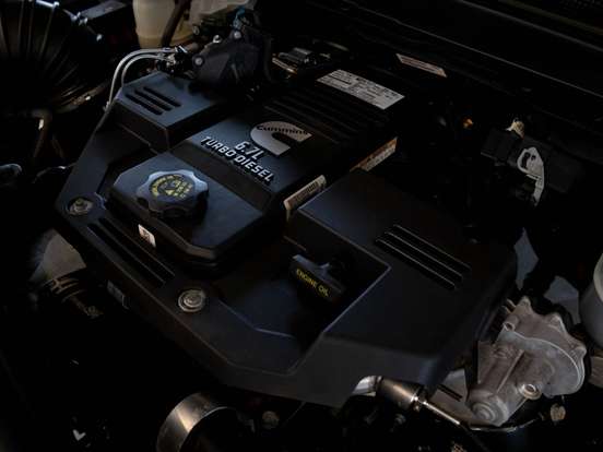 RAM-3500-6.7 I6 TURBO DIESEL LARAMIE NIGHT EDITION CD 4X4 AUTOMÁTICO RAM-3500-2022