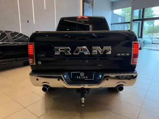 RAM-CLASSIC-5.7 V8 GASOLINA LARAMIE CD 4X4 AUTOMÁTICO RAM-CLASSIC-2023