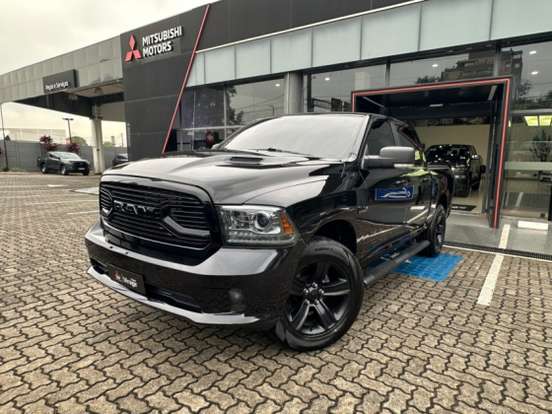 RAM-CLASSIC-5.7 V8 GASOLINA LARAMIE NIGHT EDITION CD 4X4 AUTOMÁTICO RAM-CLASSIC-2022