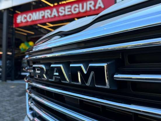 RAM-RAMPAGE-2.0 HURRICANE 4 TURBO GASOLINA LARAMIE 4X4 AUTOMÁTICO RAM-RAMPAGE-2023