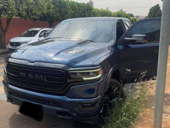 RAM 1500 5.7 V8 GASOLINA LIMITED NIGHT EDITION CD 4X4 AUTOMÁTICO