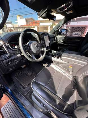 RAM-1500-5.7 V8 GASOLINA LIMITED NIGHT EDITION CD 4X4 AUTOMÁTICO RAM-1500-2023