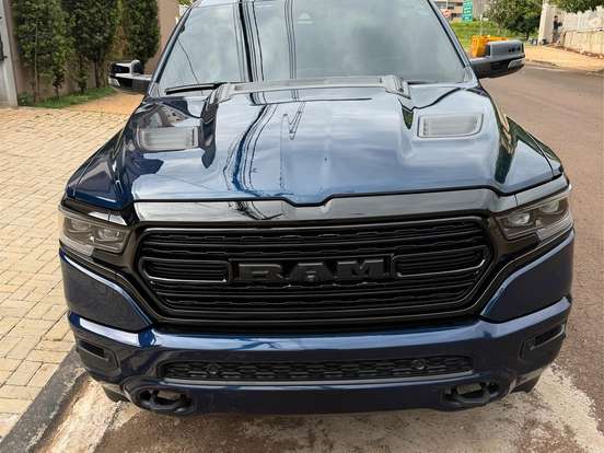 RAM-1500-5.7 V8 GASOLINA LIMITED NIGHT EDITION CD 4X4 AUTOMÁTICO RAM-1500-2023