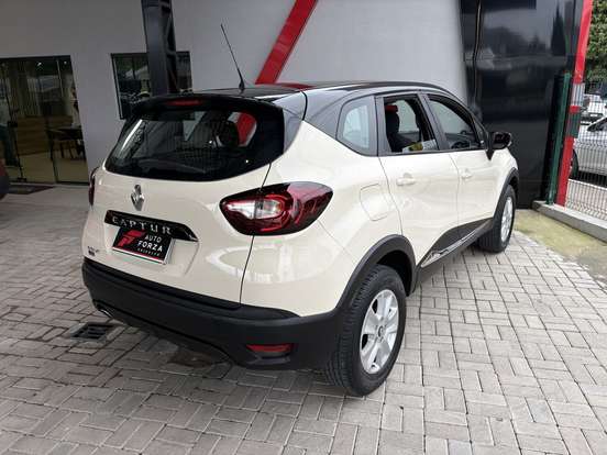 RENAULT-CAPTUR-2019