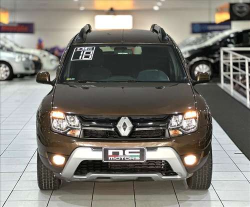 RENAULT-DUSTER-2018