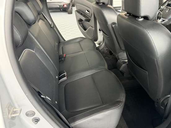 RENAULT-DUSTER-2023