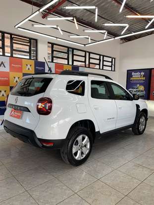 RENAULT-DUSTER-2024