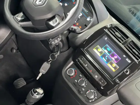 RENAULT-KWID-1.0 12V SCE FLEX INTENSE MANUAL RENAULT-KWID-2022