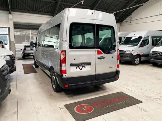 RENAULT-MASTER-2026