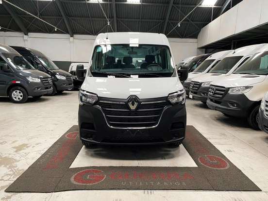 RENAULT-MASTER-2026