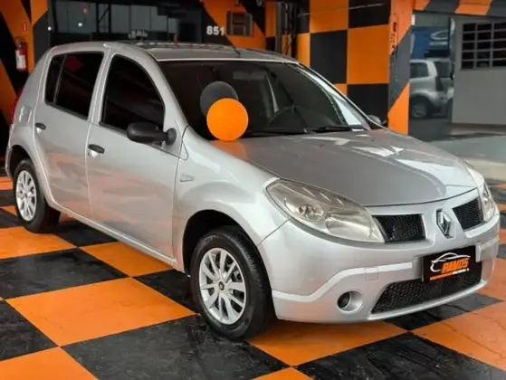 RENAULT SANDERO 1.0 AUTHENTIQUE 16V FLEX 4P MANUAL
