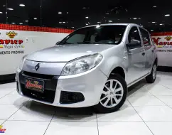 RENAULT SANDERO 1.0 AUTHENTIQUE 16V FLEX 4P MANUAL RENAULT SANDERO 1.0 AUTHENTIQUE 16V FLEX 4P MANUAL
