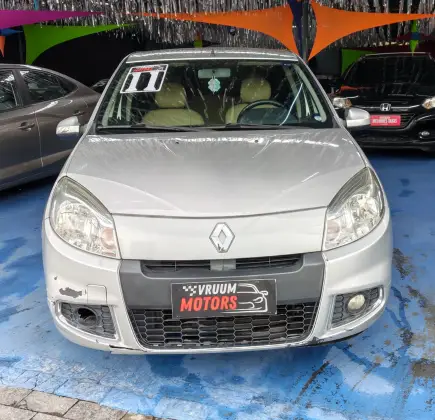 RENAULT SANDERO 1.6 PRIVILÉGE 16V FLEX 4P AUTOMÁTICO